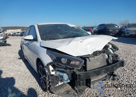 2022 Kia Forte Lxs из США, поврежденный, VIN 3KPF24AD1NE503855